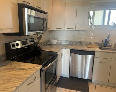 2840 N Ocean Boulevard - Photo Thumbnail 7