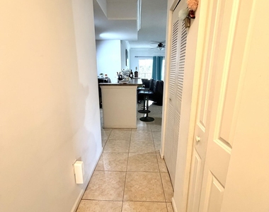 6020 W Sample Road - Photo Thumbnail 11