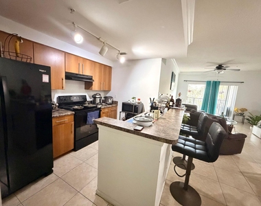 6020 W Sample Road - Photo Thumbnail 5