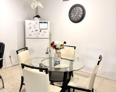 6020 W Sample Road - Photo Thumbnail 9