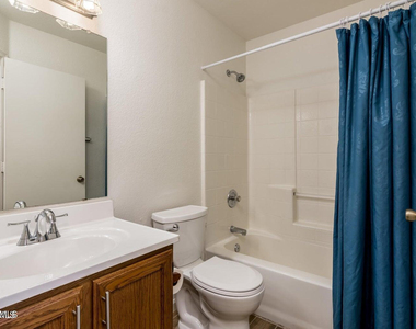 8564 W Ocotillo Road - Photo Thumbnail 20