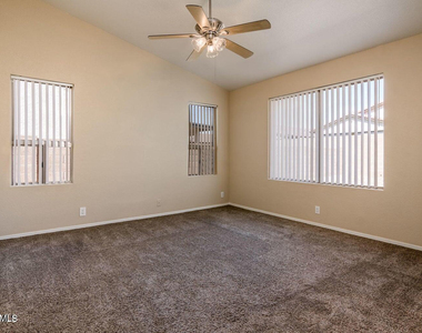8564 W Ocotillo Road - Photo Thumbnail 13