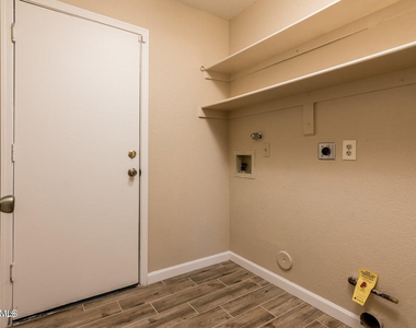 8564 W Ocotillo Road - Photo Thumbnail 21
