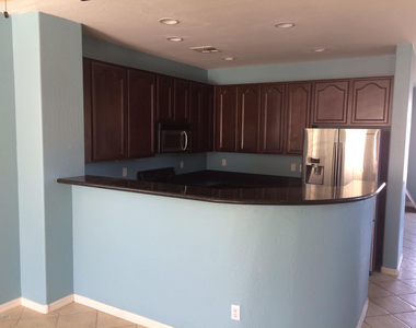 15164 N 173rd Lane - Photo Thumbnail 3