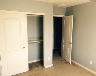 15164 N 173rd Lane - Photo Thumbnail 11