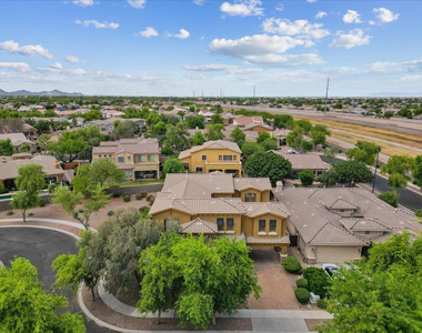 4053 E Thunderheart Court - Photo Thumbnail 4