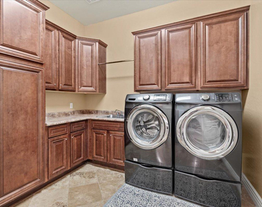 4053 E Thunderheart Court - Photo Thumbnail 102