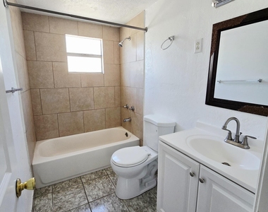 534 21st Street - Photo Thumbnail 8