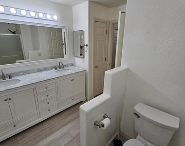 1351 N Pleasant Drive - Photo Thumbnail 10