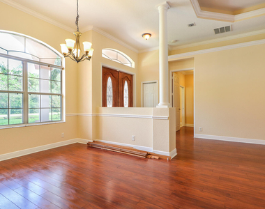 15137 85th Avenue N - Photo Thumbnail 7