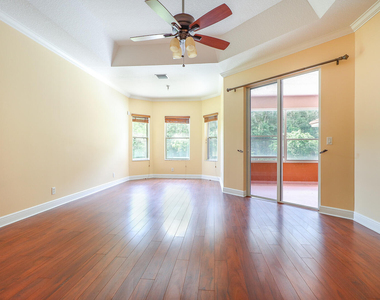 15137 85th Avenue N - Photo Thumbnail 14