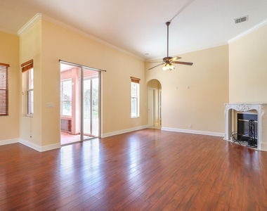15137 85th Avenue N - Photo Thumbnail 10