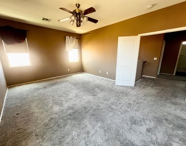 879 E Stottler Drive - Photo Thumbnail 35