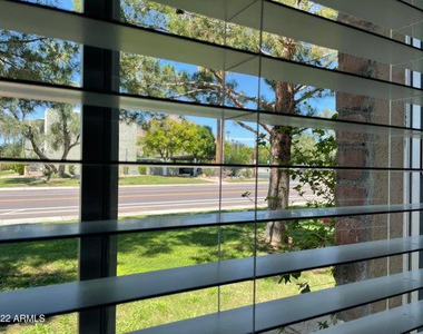 4701 N 68th Street - Photo Thumbnail 10