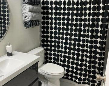 4701 N 68th Street - Photo Thumbnail 15