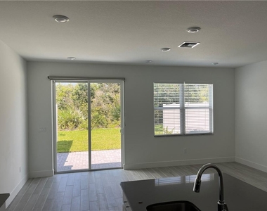 257 N Preserve Trl N - Photo Thumbnail 7