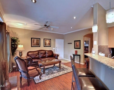 5335 E Shea Boulevard - Photo Thumbnail 1