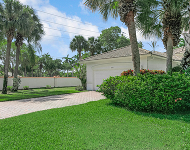 9543 Crescent View Drive N - Photo Thumbnail 45