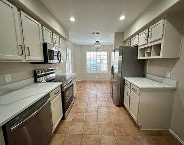 12237 N Gambel Drive - Photo Thumbnail 6