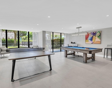 899 Jeffery Street - Photo Thumbnail 44