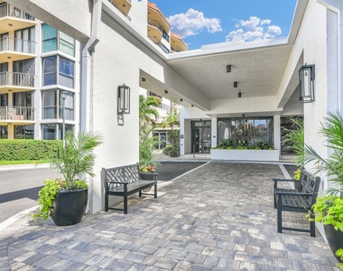 899 Jeffery Street - Photo Thumbnail 36