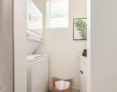 1725 W Sherman Street - Photo Thumbnail 13