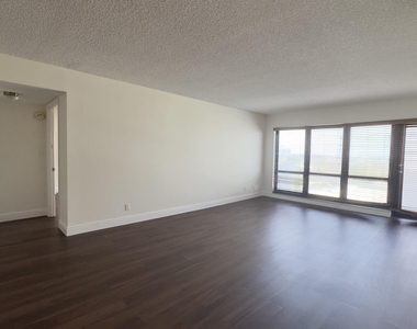 5100 N Ocean Boulevard - Photo Thumbnail 4