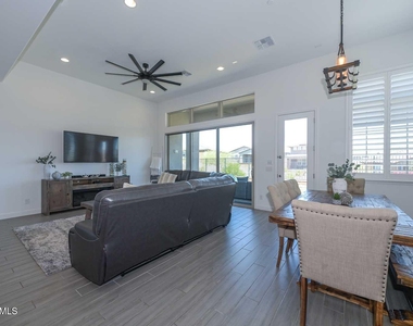 13282 W Golden Puma Trail - Photo Thumbnail 19