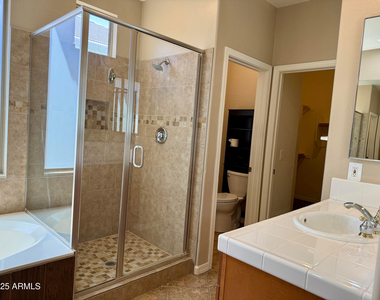 3518 W Plymouth Drive - Photo Thumbnail 8