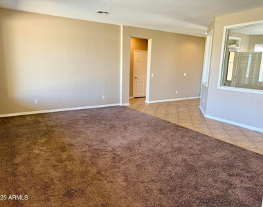 3518 W Plymouth Drive - Photo Thumbnail 5