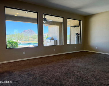 3518 W Plymouth Drive - Photo Thumbnail 11