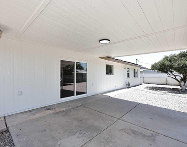 10537 W La Jolla Drive - Photo Thumbnail 58