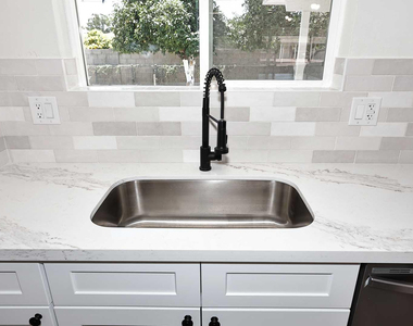 10537 W La Jolla Drive - Photo Thumbnail 22
