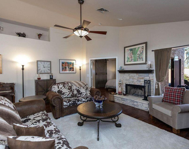11826 N 109th Street - Photo Thumbnail 3