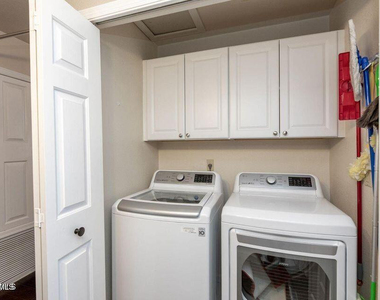 11826 N 109th Street - Photo Thumbnail 14