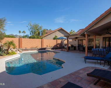 11826 N 109th Street - Photo Thumbnail 16