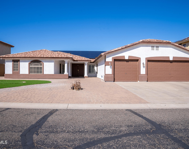 13612 W Windsor Boulevard - Photo Thumbnail 2
