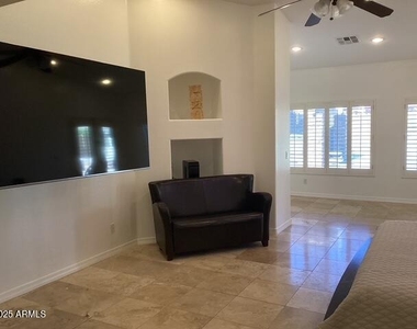 13612 W Windsor Boulevard - Photo Thumbnail 24
