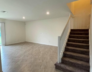 12932 Anthorne Lane - Photo Thumbnail 11