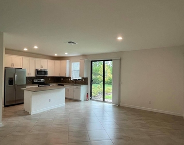 12932 Anthorne Lane - Photo Thumbnail 3