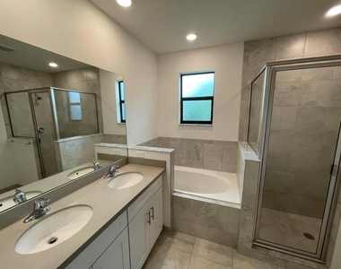 12932 Anthorne Lane - Photo Thumbnail 9
