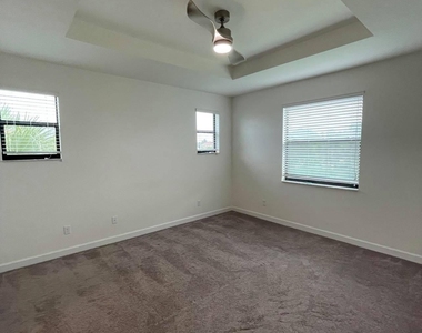12932 Anthorne Lane - Photo Thumbnail 10