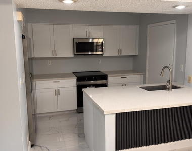 9150 Nw 38th Drive - Photo Thumbnail 24