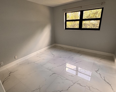 9150 Nw 38th Drive - Photo Thumbnail 21