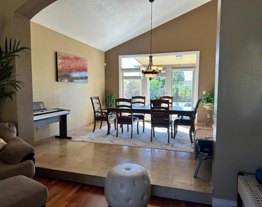 8377 E Thoroughbred Trail - Photo Thumbnail 4