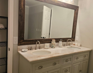 929 Jackson Way - Photo Thumbnail 9
