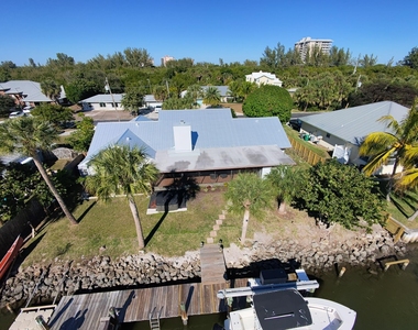 929 Jackson Way - Photo Thumbnail 21