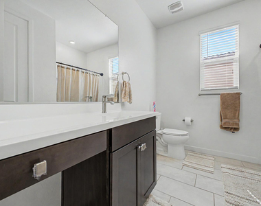 2548 W Grenadine - Photo Thumbnail 23