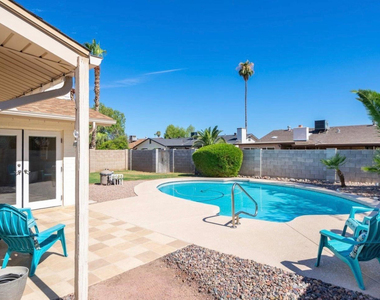 2046 E Yale Drive - Photo Thumbnail 2
