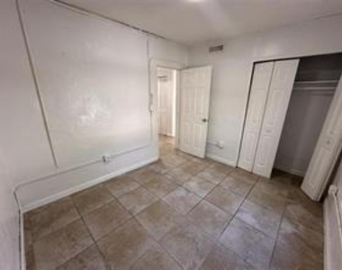 728 Sw 6th Street - Photo Thumbnail 11